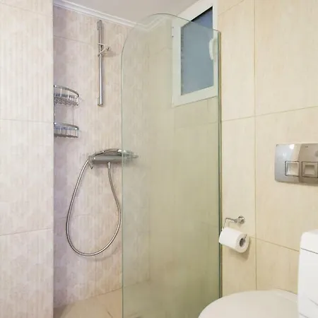 Elegant Next To Metro Apartment Athens